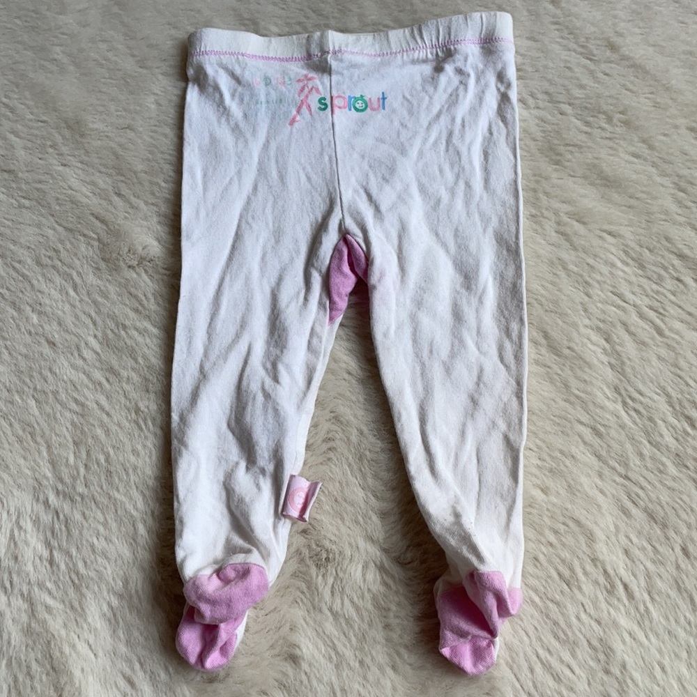 Sprout | Ivory & Pink Bamboo Pajama Set | 0-1 Month - Picture 12 of 15